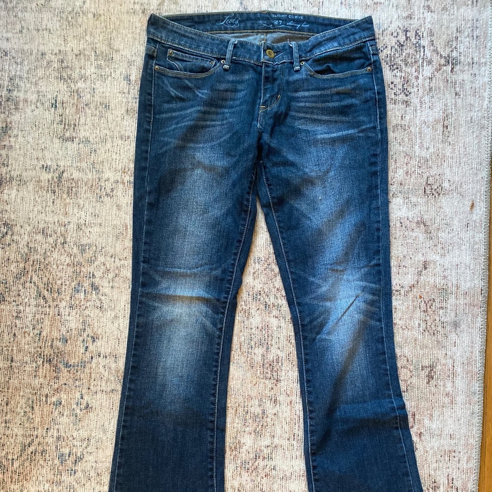 Levis Skinny Boot "Slight Curve" dark wash w/ whiskers